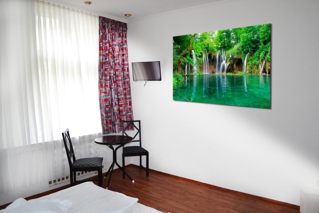 Hotel - Pension Haubach Berlin Room photo